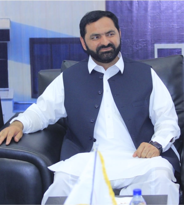 founder_image_02